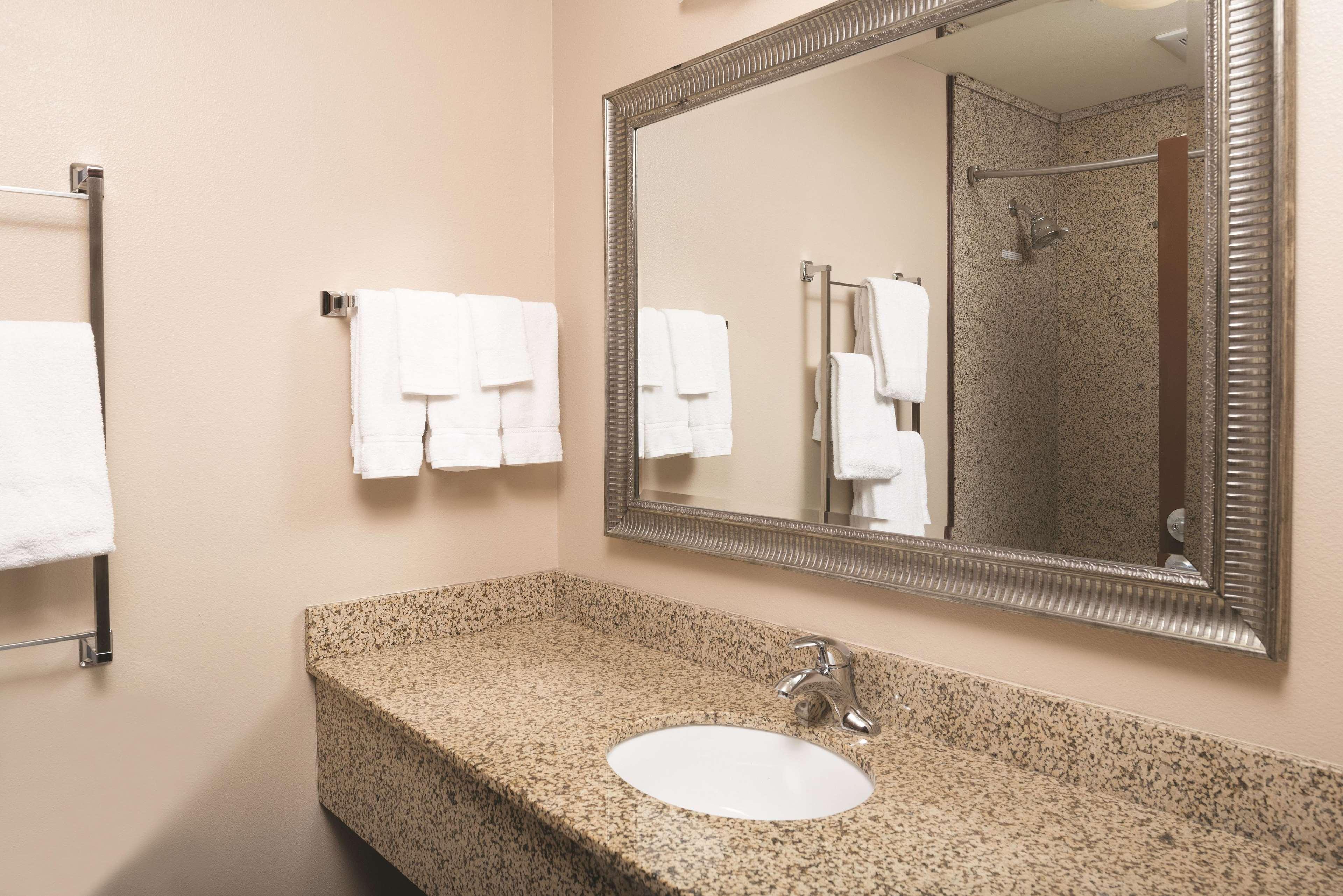 La Quinta By Wyndham Bozeman Hotel Bagian luar foto